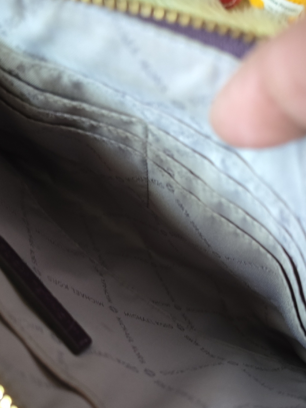Michael Kors Croc-Embossed CLUTCH Zip Pouch in Plum NWOT - Picture 5 of 7